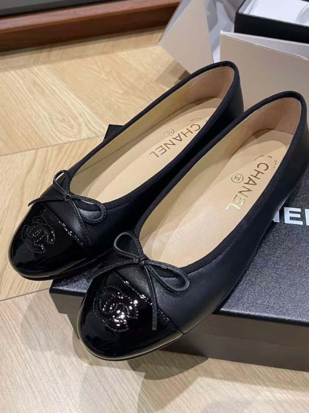 Chanel Black Patent Cap‑Toe Bow Ballet Flats CC Logo